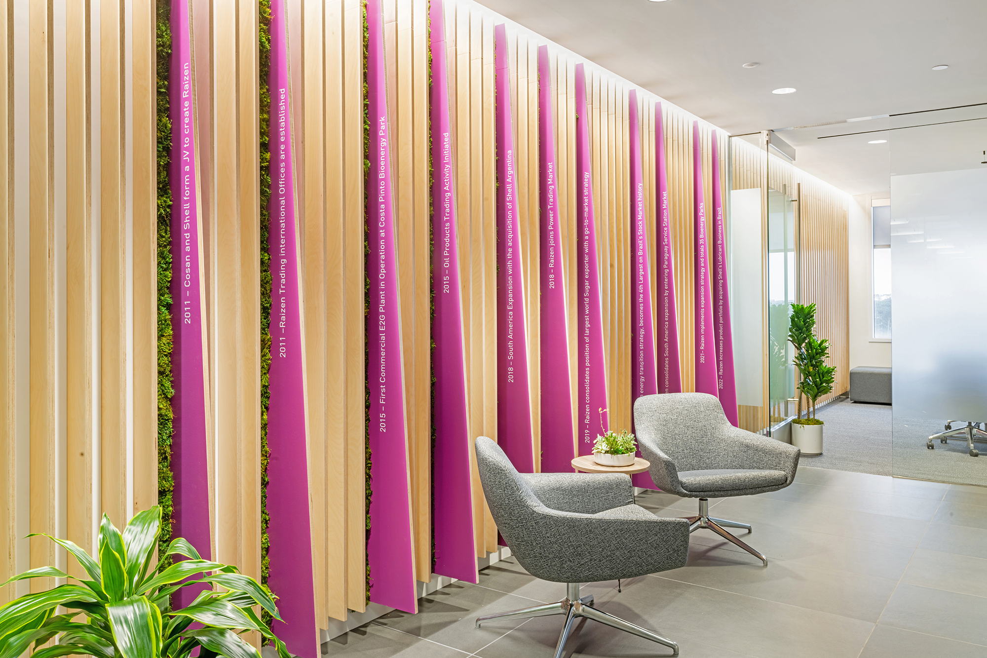 Slat Wall by Mak